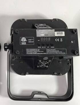 Qa12x American Dj Adj Flat Par Led Light