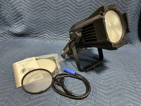 P-56fc Chauvet Professional Ovation Compact Silent Full Color Par