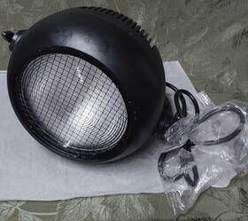 Striker1 Chauvet Wow Professional Warm White Led Blinder Flood Light
