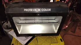 Protron3k Elation 900w Led Strobe Effect Light - White