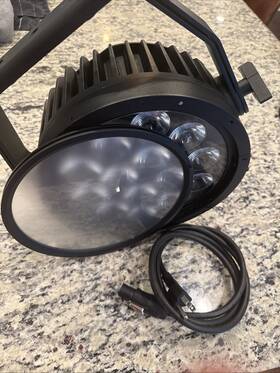 Six213 Elation Six Par L 14 X 20-watt Rgbla Uv Led