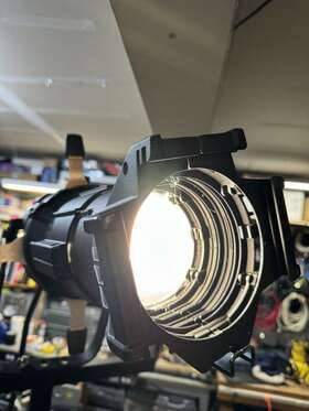 Cg00zmu Etc Source Four 750 36 Degree Ellipsoidal Light /new Bulb