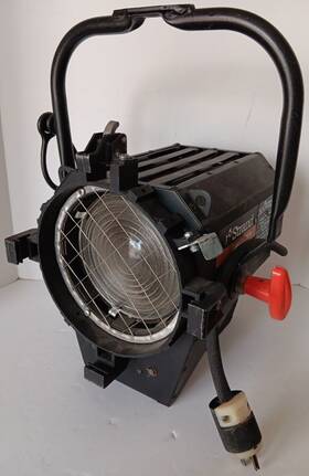 3301tv Strand 1000 Watt Spot / Stage Light Black 6 Inch Works Quartz Color