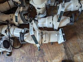 065937490 Strand Lighting Sl Series 19 Degrees Spotlight