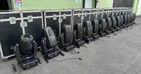 Vl3500-q Vari Lite Vari-lite Spot Black With Cases #385/390 Pair Trueheartsound