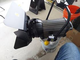 Zoom 200hp Fluotec Vegalux Daylight High Performance Studioled Fresnel Motorized