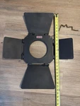 Mole-richardson Co. Adjustable Black Barn Doors Light Modifier 24X21 In. Fixed Price $70.00.