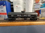 PHILLIPS-66/PSPX Single Dome Tank Car Ho Body Mount Kadee Couplers #9213 N/b. Fixed Price $7.99.